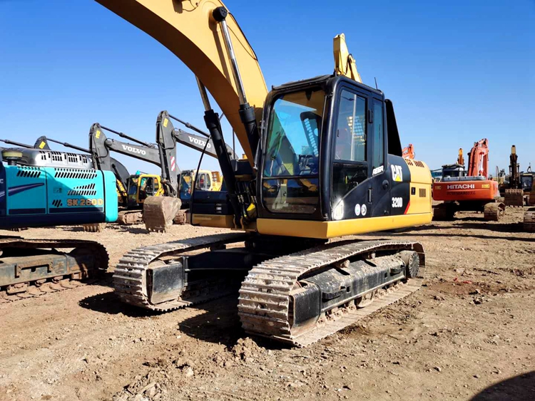 CAT 320D excavator