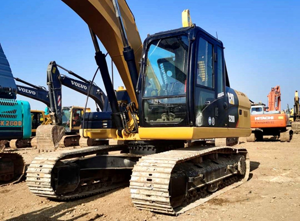 Caterpillar CAT320D excavator