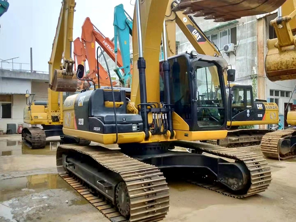 Caterpillar Cat323d excavator