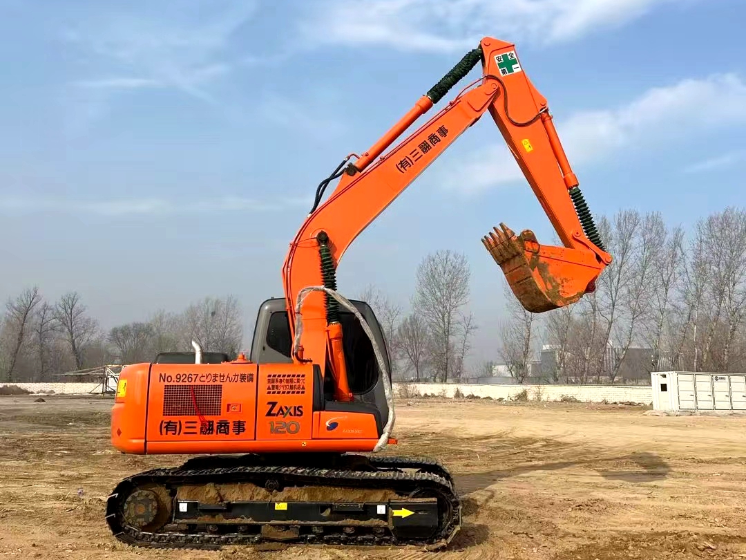 Hitachi ZX120-6 excavator