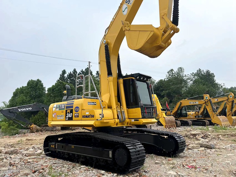 Komatsu PC240-8 excavator