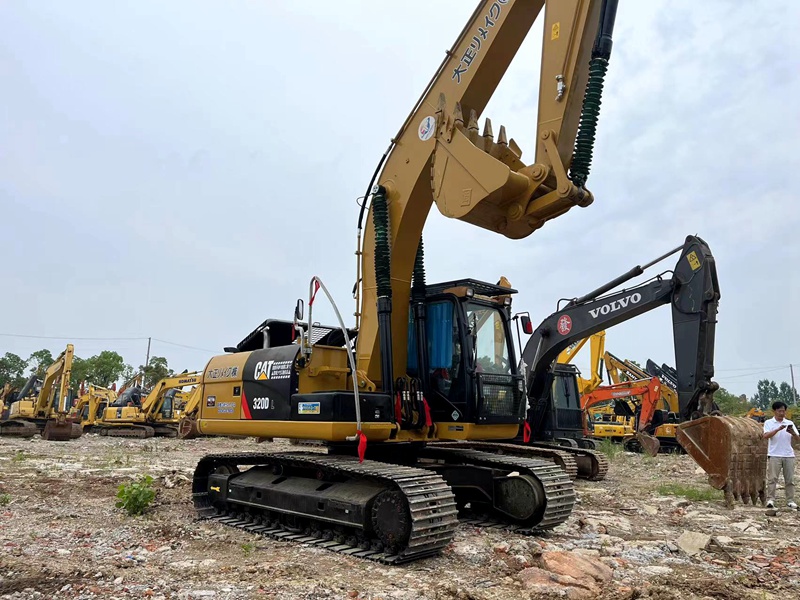 Caterpillar CAT320DL excavator