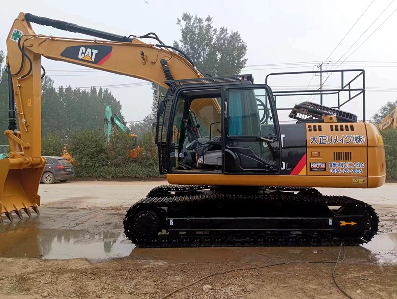 Caterpillar CAT323DL excavator