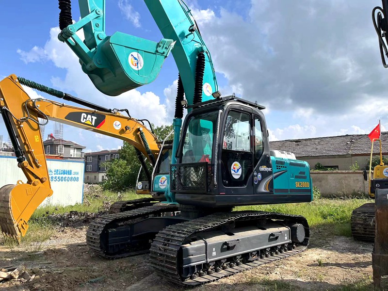 Kobelco SK200-8 excavator