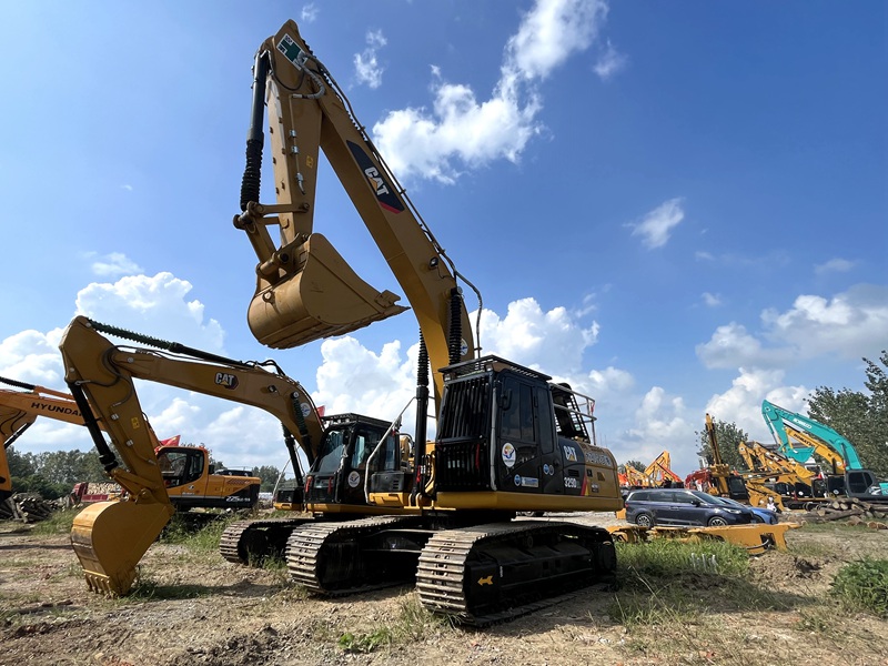 Caterpillar CAT329D2L excavator