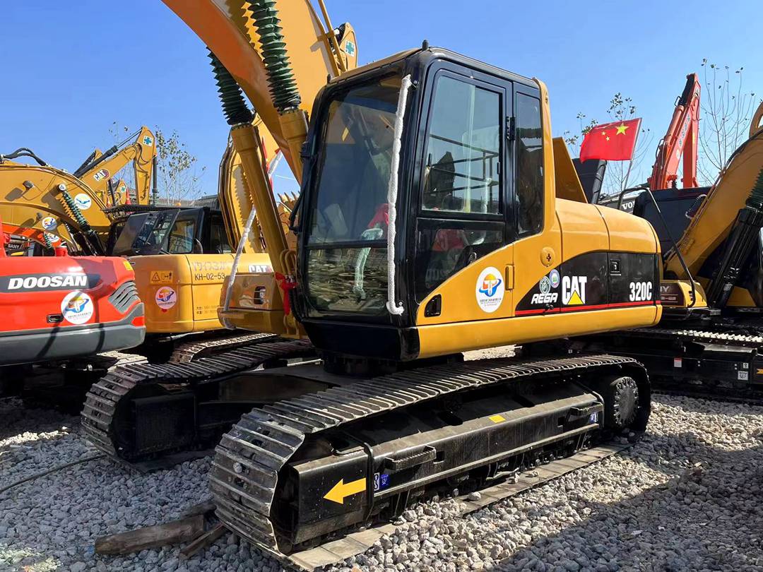 Caterpillar CAT320C excavator