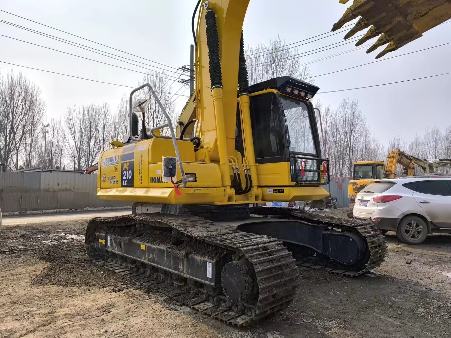 Komatsu PC210LC