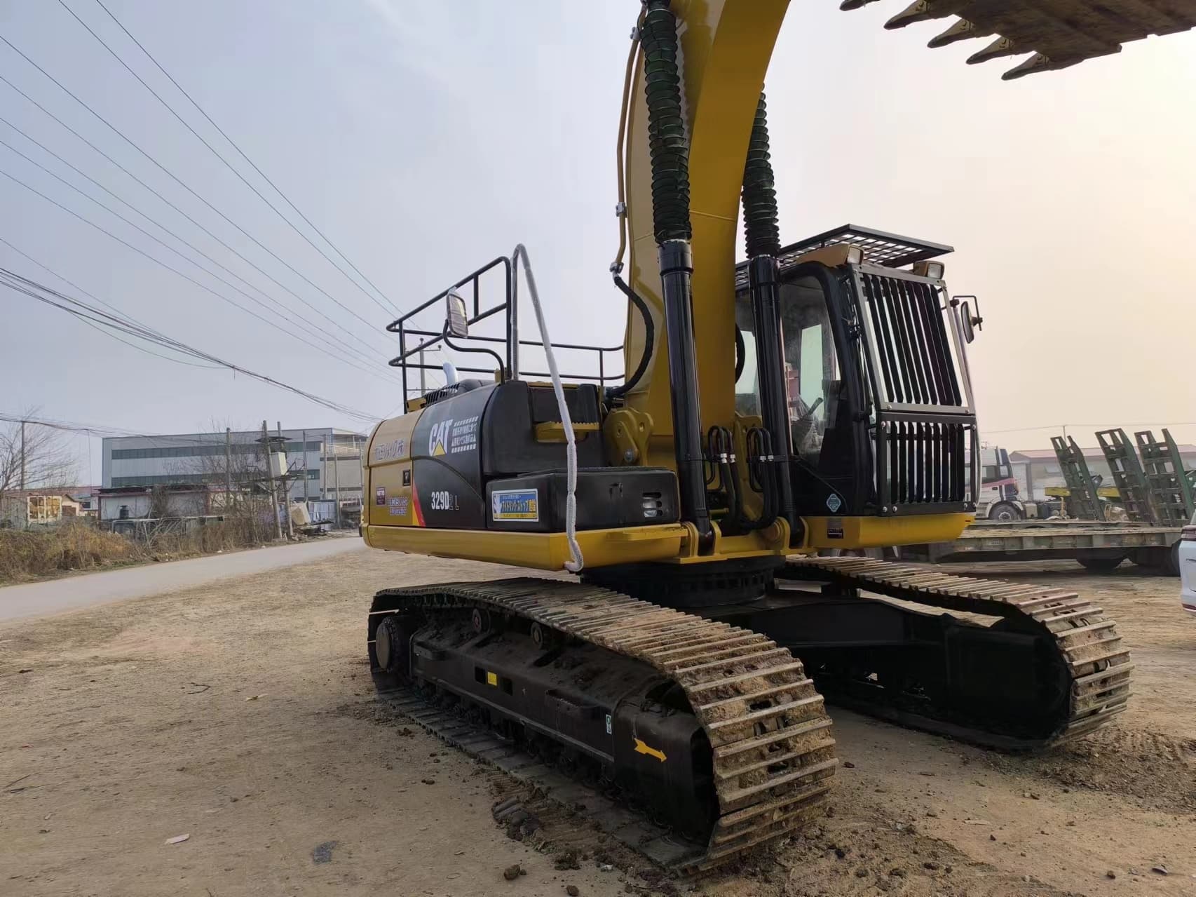 Caterpillar 329D2L