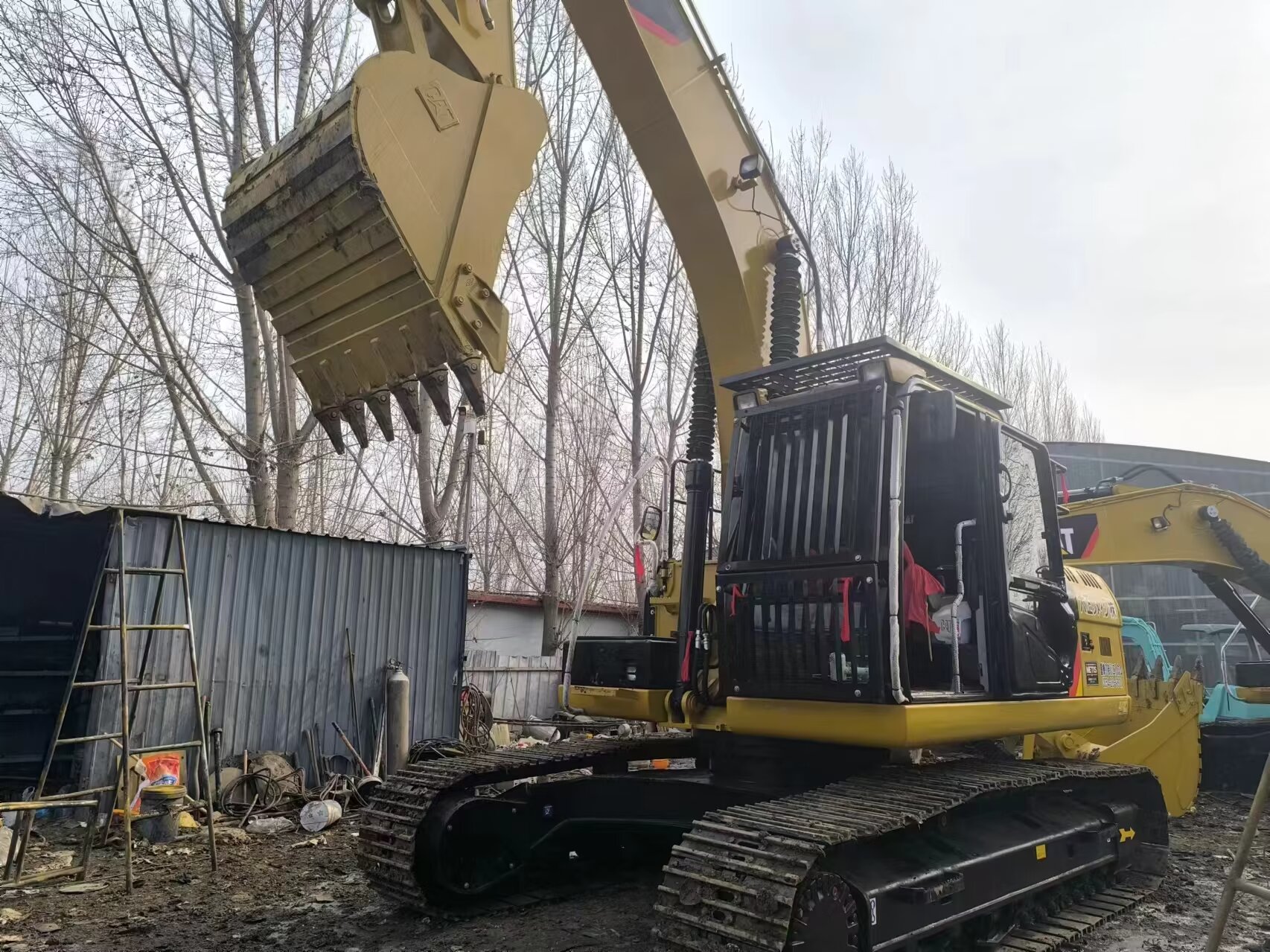 Caterpillar 323