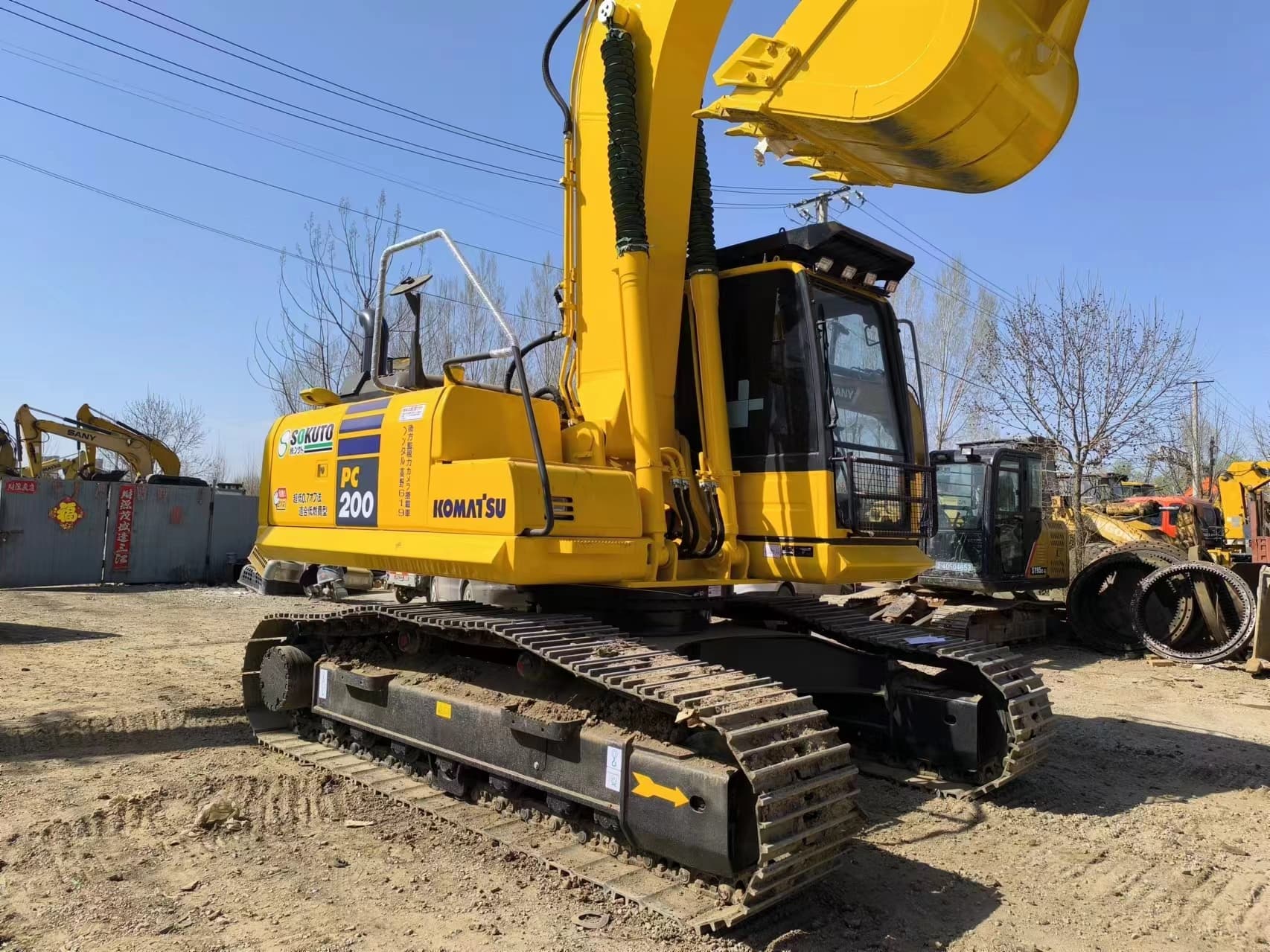 Komatsu PC200