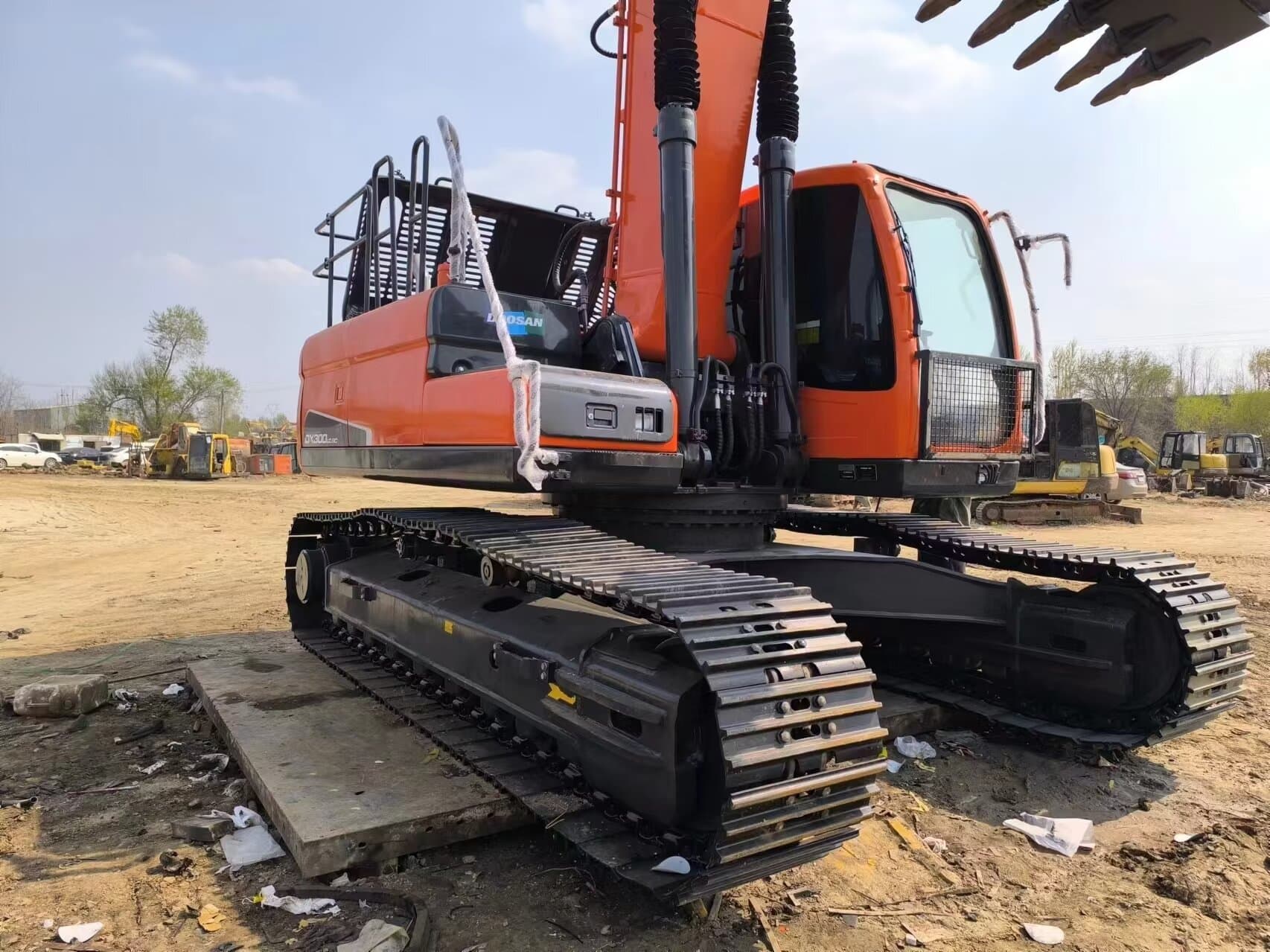 Doosan DX300LC