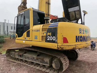 Komatsu PC200-8N1 Excavator