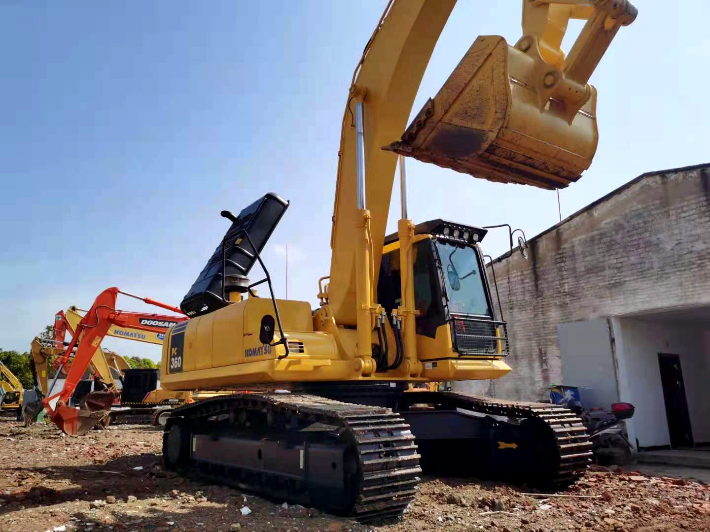 Komatsu PC360-7 excavator